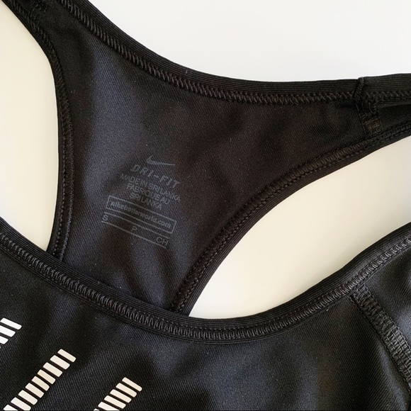 Nike Small Black Unlined Sports Bra - Picture 2 of 3